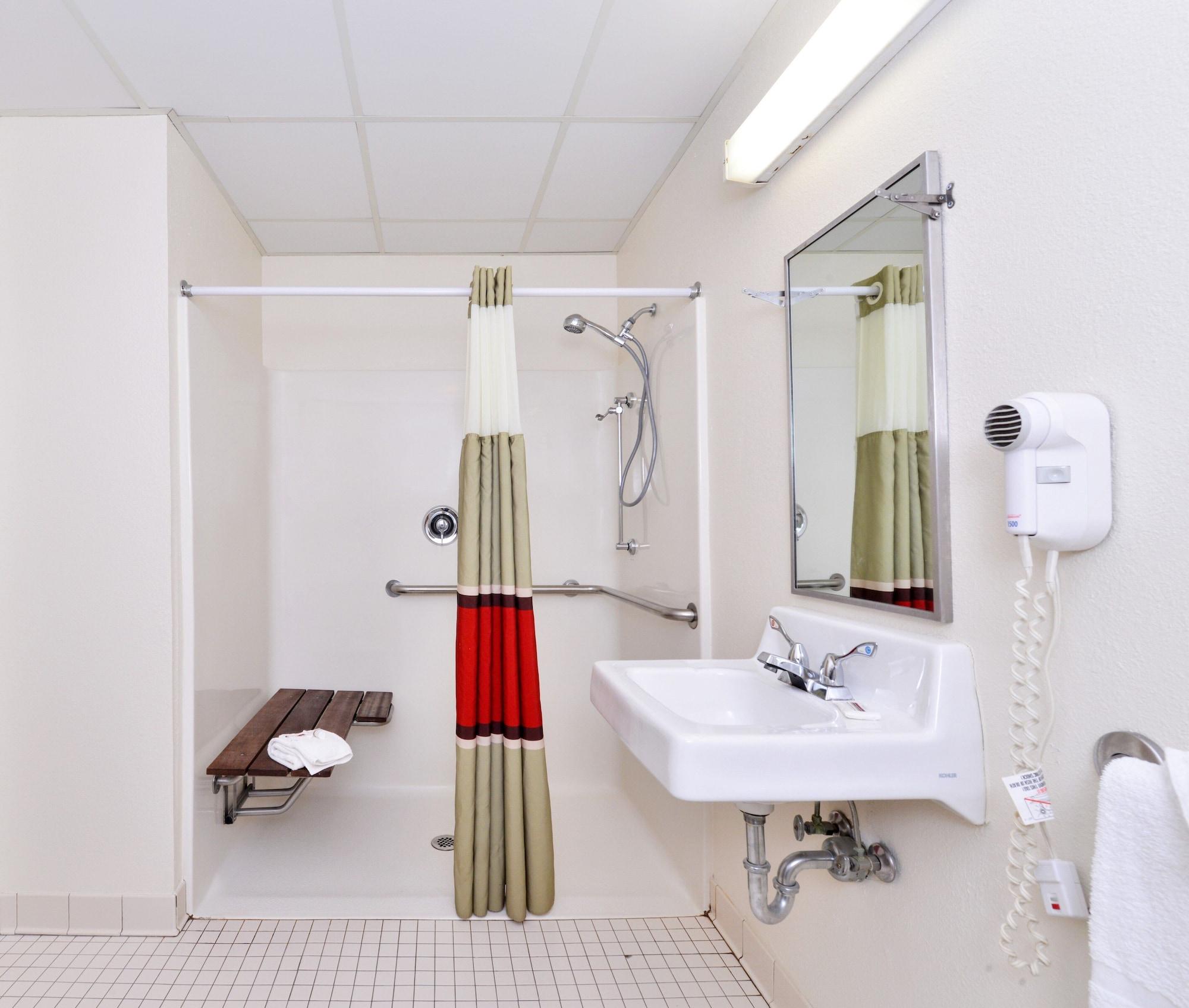 Red Roof Inn Sandusky - Milan Eksteriør bilde